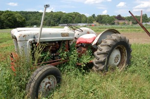 Ye Olde Tractor Still Runs